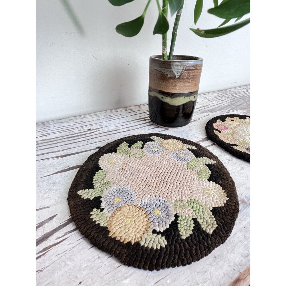Antique Hand Hooked Rug Table Mats (Set Of 2) Crochet Wall Hanging Trivets 6” - Picture 8 of 9